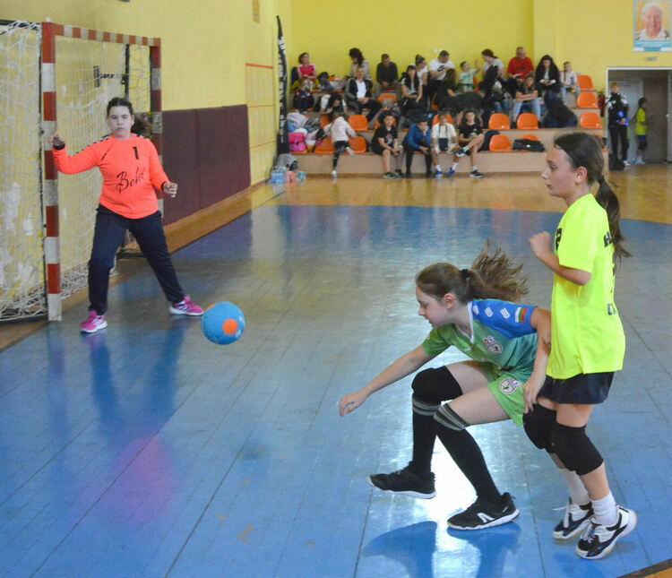 Хасково е домакин на Държавния финал по хандбал за момичета до 11 години