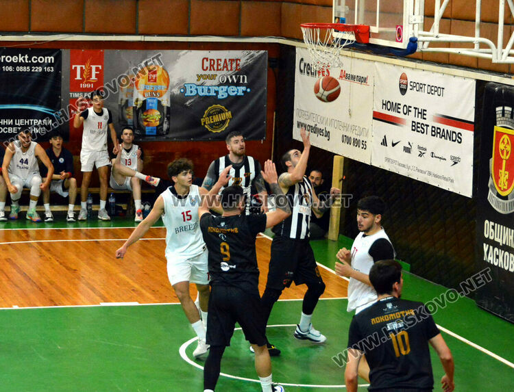 Дубълът на баскетболния „Хасково“ е на финал след драма с „Локомотив“