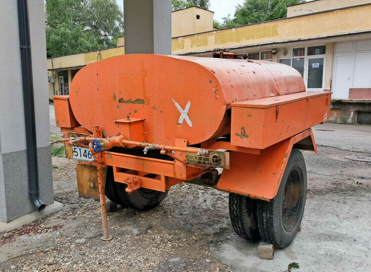 Поставиха водоноски на три места в Хасково заради забраната за пиене
