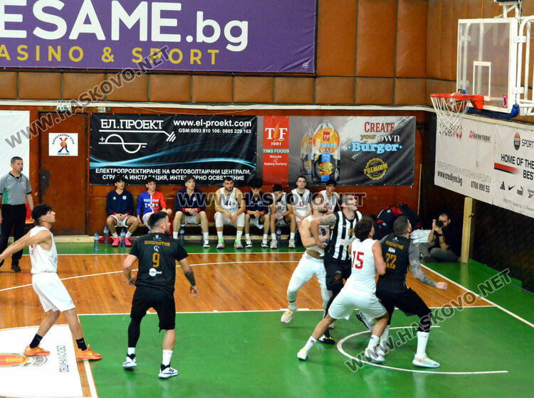 Дубълът на баскетболния „Хасково“ е на финал след драма с „Локомотив“