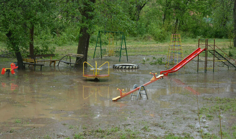 Дъждът наводни къща в село Стойково