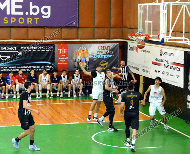 Дубълът на баскетболния „Хасково“ е на финал след драма с „Локомотив“