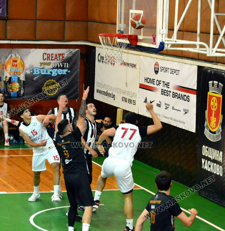 Дубълът на баскетболния „Хасково“ е на финал след драма с „Локомотив“
