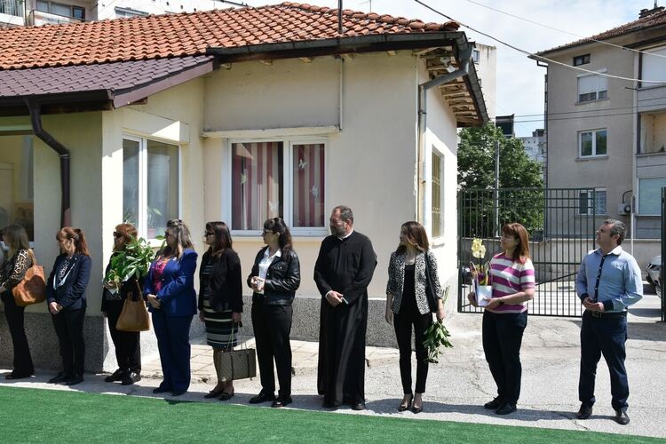 Модерен кабинет откриха за 115-годишен юбилей на училище  