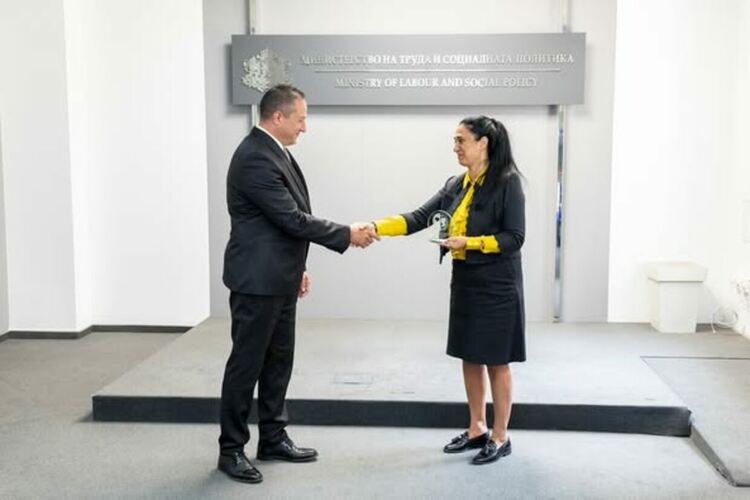 Община Радомир бе удостоена с престижния Отличителен знак за значими постижения в изпълнението на политиката по равнопоставеност на жените и мъжете за 2024 г.