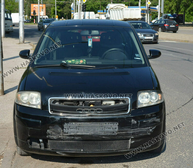 Три коли катастрофираха на кръстовището до Цигарената фабрика