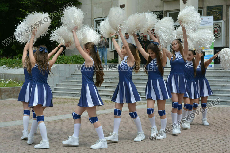 8 професионални гимназии се представиха на „Панорама на професиите“ 