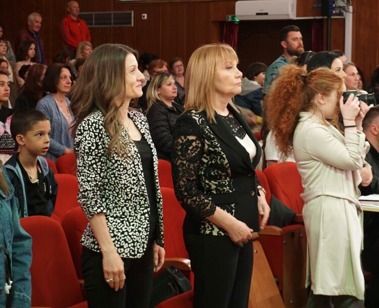 Хасковското училище „Св. св. Кирил и Методий“ отпразнува 140-годишнина от създаването си