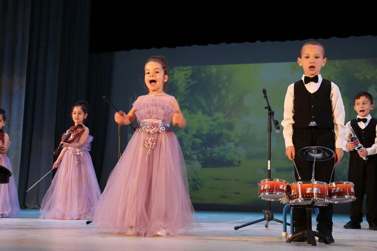 Хасковското училище „Св. св. Кирил и Методий“ отпразнува 140-годишнина от създаването си