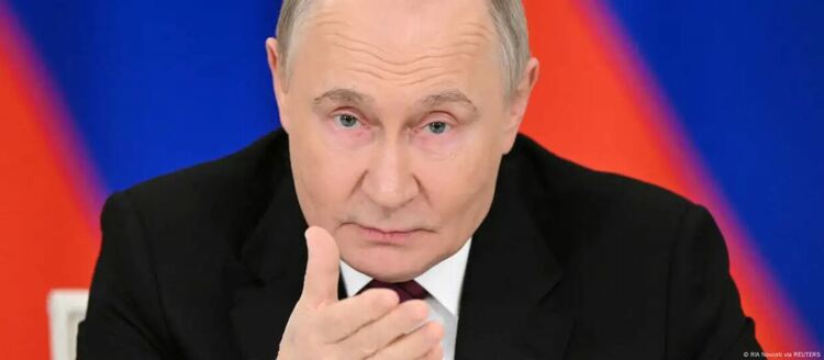 Сега на ход е Путин, а в момента той не държи силни карти