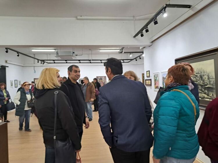 Традиционна изложба на смолянски художници откриха в галерията по повод 24 май