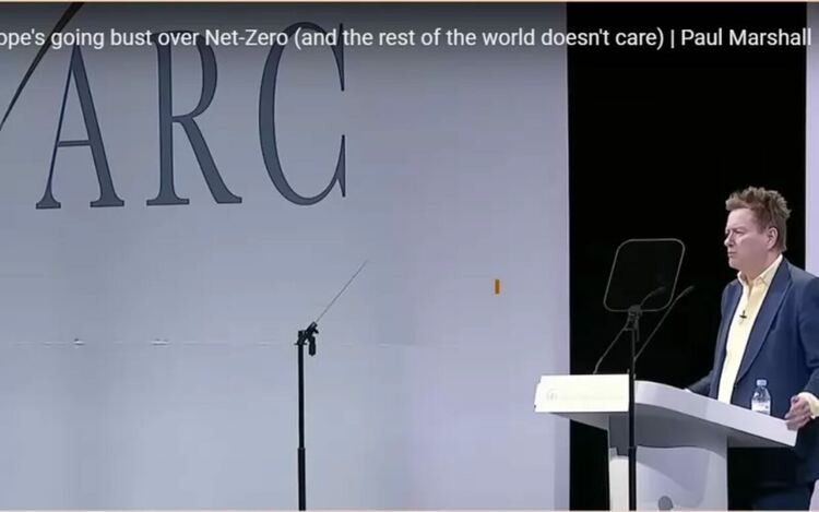 Сър Пол Маршал е съосновател и председател на Marshall Wace LLP (един от най-големите хедж фондове в Европа, оценен на около 630 милиона паунда), както и основател и собственик на OQS Media, холдинговата компания за UnHerd и The Spectator.