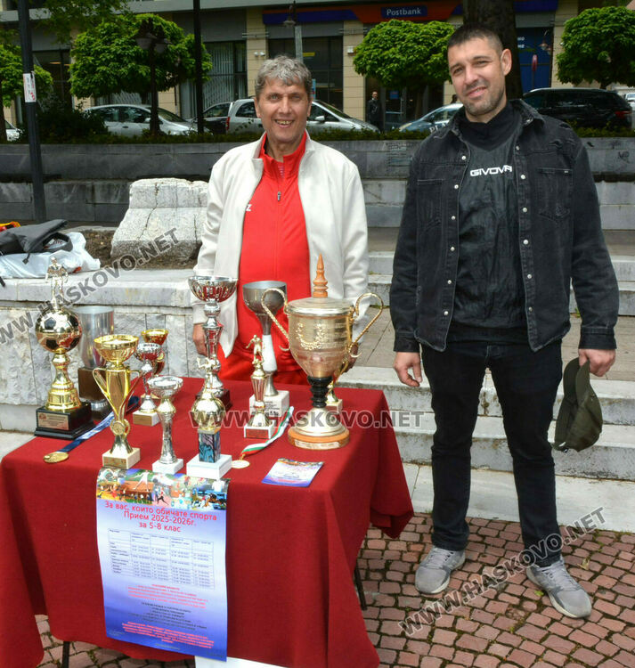 8 професионални гимназии се представиха на „Панорама на професиите“ 