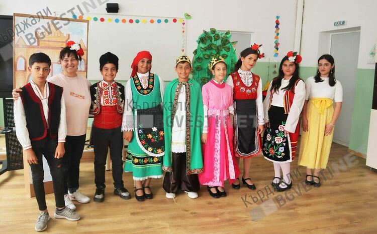 Приказката "Неродената мома"представиха в драматизация учениците от ОУ"П.Яворов" в Кърджали