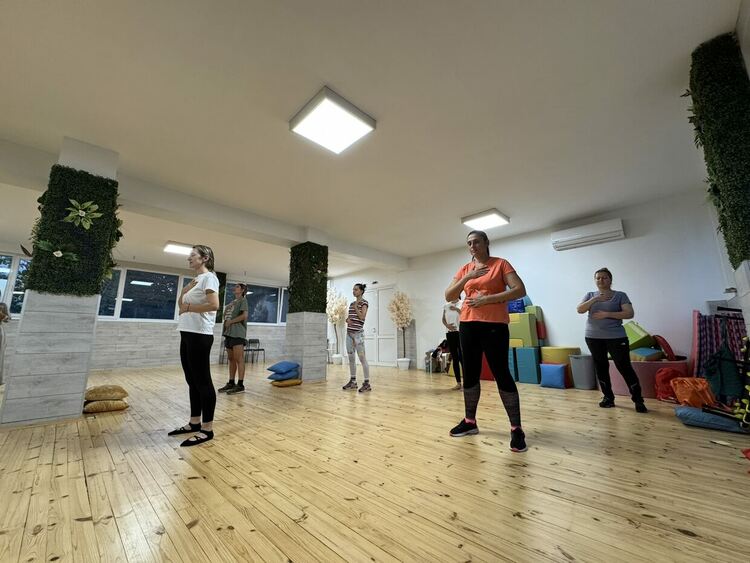 Ади и Боряна вдъхновяват хасковлии с танцова терапия