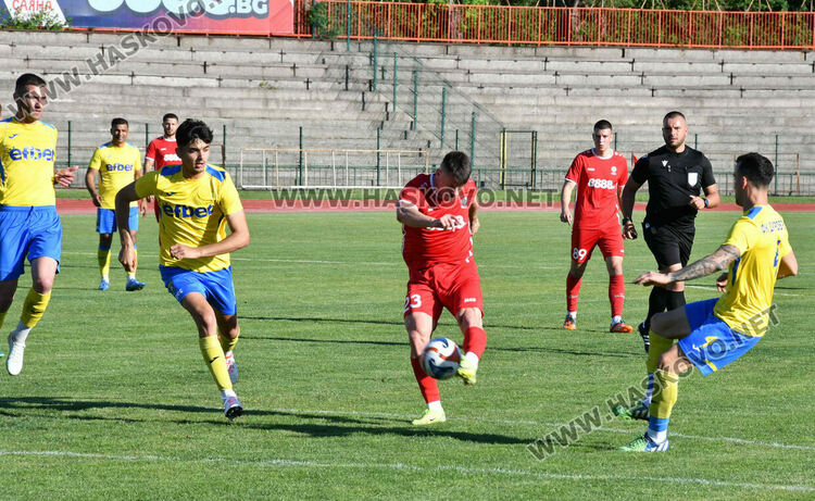 „Саяна“ и „Димитровград“ не се победиха