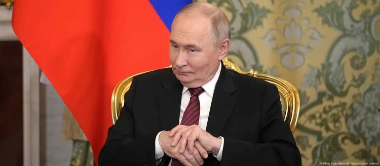 Путин не пристигна за преговорите в Турция и изпраща политик без влияние