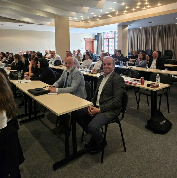 Кметът на Асеновград участва в дискусия за промените в Закона за управление на отпадъците