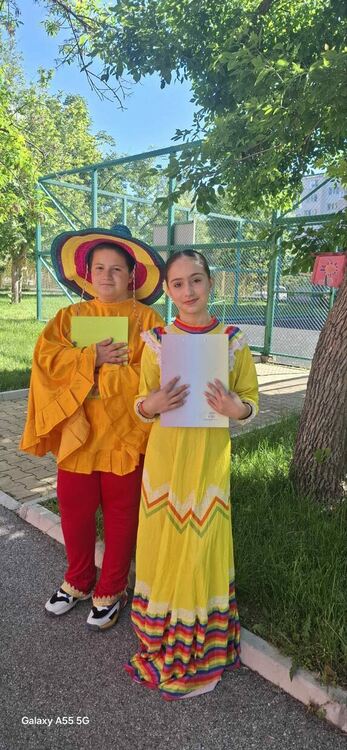 „Празник на изкуствата“ обедини ученици и деца от три образователни институции