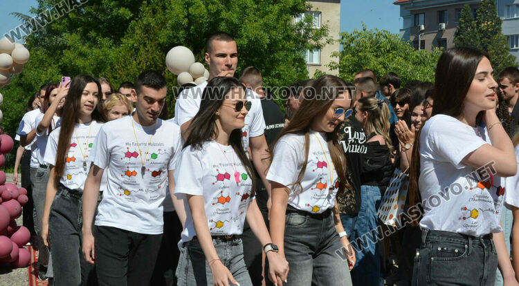 Стела Бинева е Ученик на випуск 2025 в ПМГ-Хасково, Коля Петрова е Учител на годината