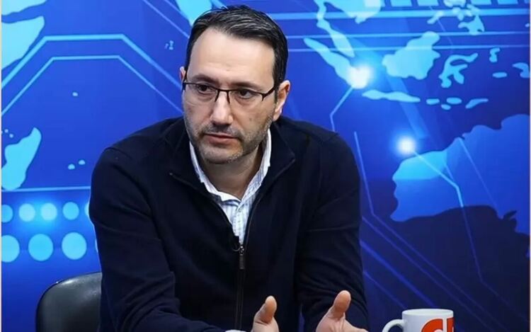 Щедро финансираната от Русия информационна война срещу държавата ни с откровени лъжи и манипулации, целящи да изплашат хората, продължава над 10 години, коментира Никола Янков.