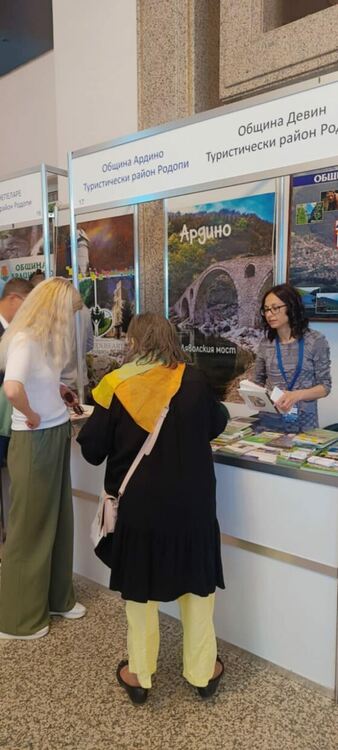 Община Девин привлича посетители на туристическото изложение „Уикенд туризъм“ в Русе