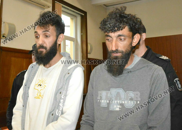 Оставиха в ареста двама братя сирийци, отвлекли мароканско семейство 