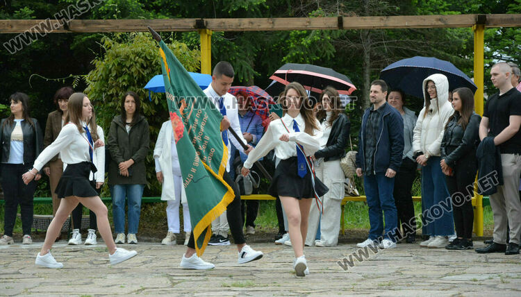 ПГДС-Хасково изпрати 130 абитуриенти, Теодора Киркова с награда „Достоен Асеневец“