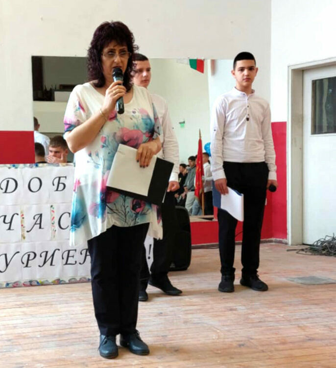 ПГМЕТ „Стойчо и Кица Марчеви“ изпрати абитуриентите от випуск 2025