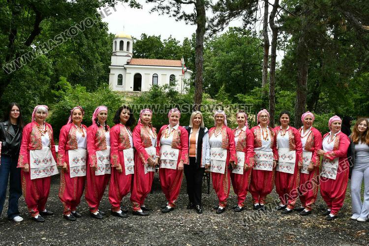 Тракийският фолклор завладя Кенана