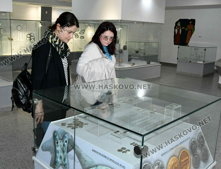 Представиха „Златната книга на Хасково“ в Европейската нощ на музеите 