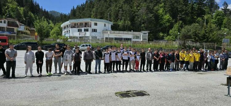 Отборът на СУ „Отец Паисий“ – Смолян спечели областното състезание „Млад огнеборец“