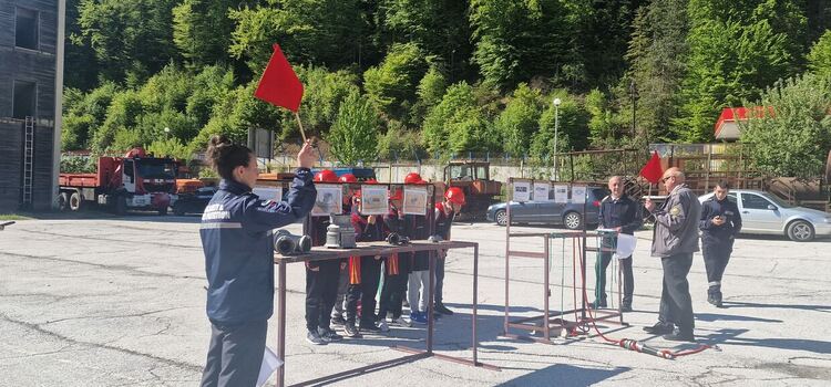 Отборът на СУ „Отец Паисий“ – Смолян спечели областното състезание „Млад огнеборец“