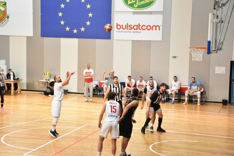 “Хасково” игра добре, но загуби реванша с “Локомотив”