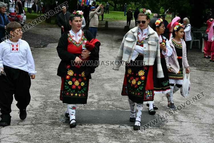 Тракийският фолклор завладя Кенана