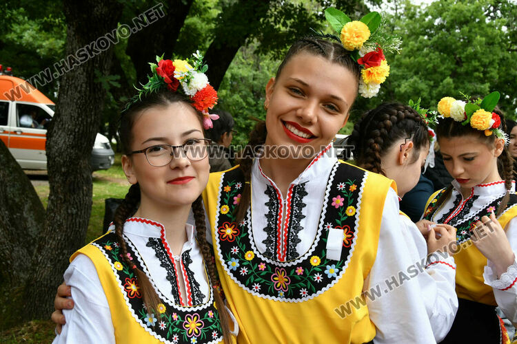 Тракийският фолклор завладя Кенана