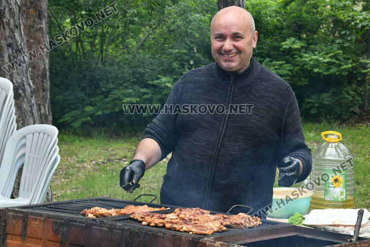 Тракийският фолклор завладя Кенана