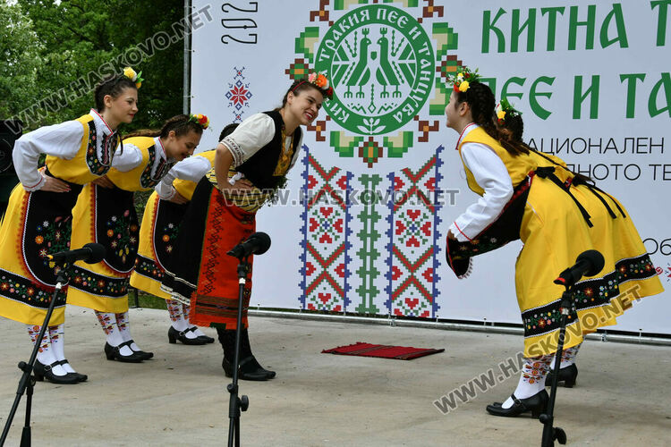 Тракийският фолклор завладя Кенана