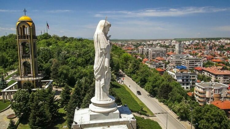 Слънце в неделя, градусите до 21
