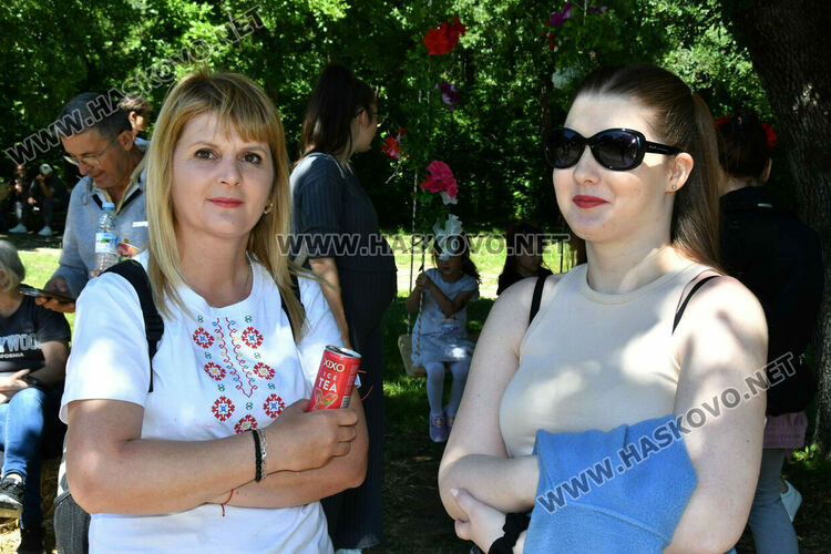 На Кенана: Ути готви кавърма в 80-килограмов тиган 