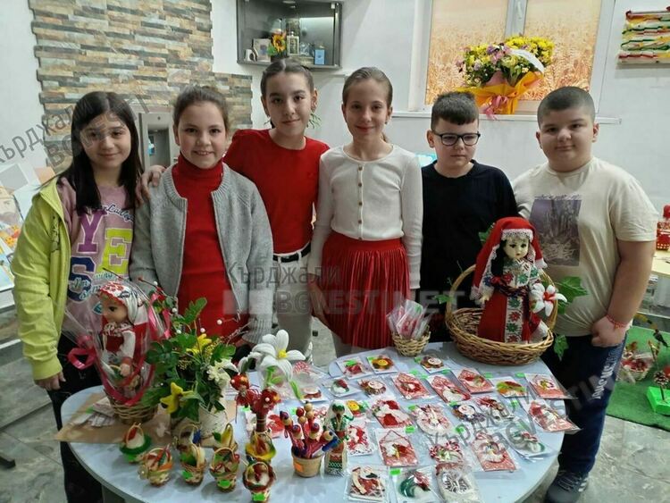 Колонка на редактора:За човечността на нашите деца