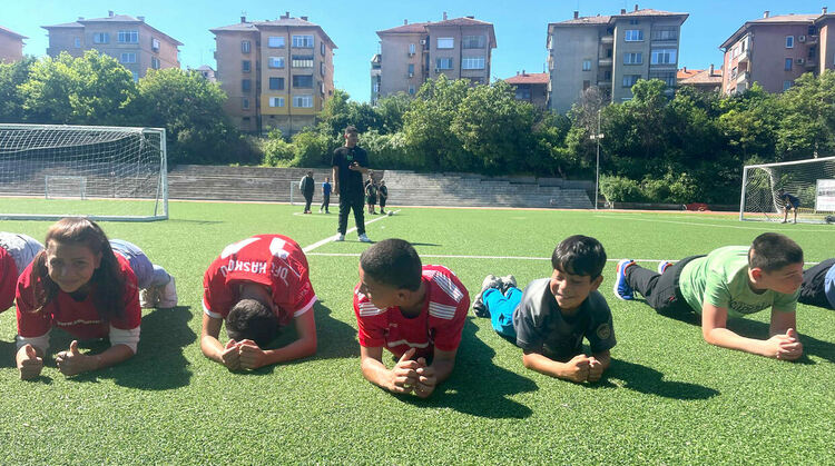 С игри и състезания от спортното училище в Хасково отбелязаха Деня на българския спорт