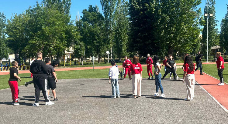 С игри и състезания от спортното училище в Хасково отбелязаха Деня на българския спорт