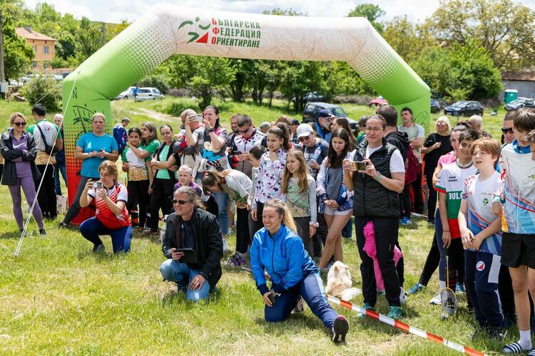 Радомир събра над 200 участници от цялата страна в двудневното състезание по ориентиране „Купа Радомир“