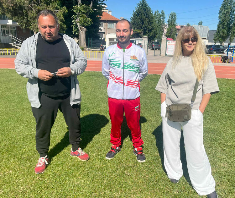 С игри и състезания от спортното училище в Хасково отбелязаха Деня на българския спорт