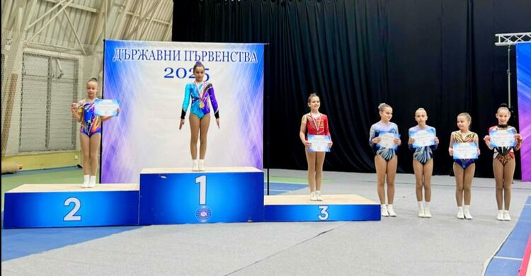 21 медала за „Мега спорт“ от Държавното първенство по спортна аеробика и Национален турнир