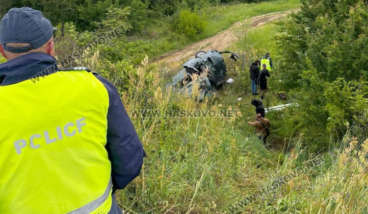 Откриха 500 кг месо без документи в катастрофиралия бус, в който загина 19-годишен