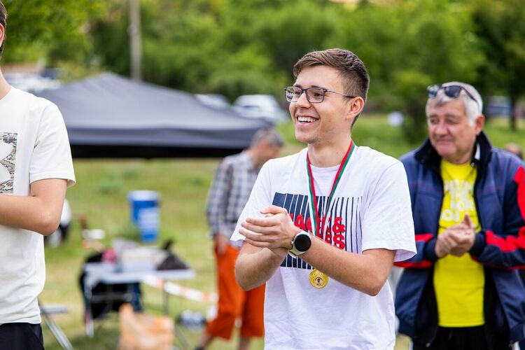 Радомир събра над 200 участници от цялата страна в двудневното състезание по ориентиране „Купа Радомир“