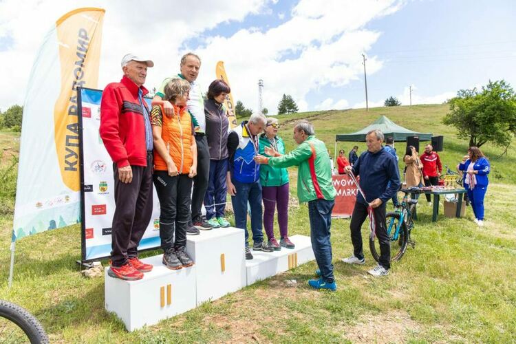 Радомир събра над 200 участници от цялата страна в двудневното състезание по ориентиране „Купа Радомир“