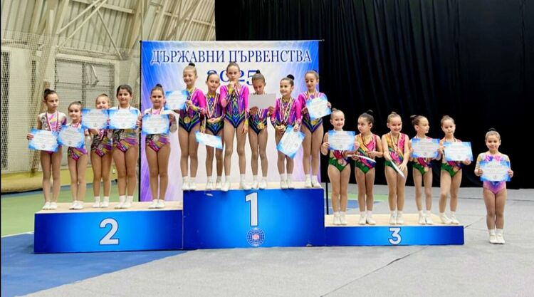 21 медала за „Мега спорт“ от Държавното първенство по спортна аеробика и Национален турнир